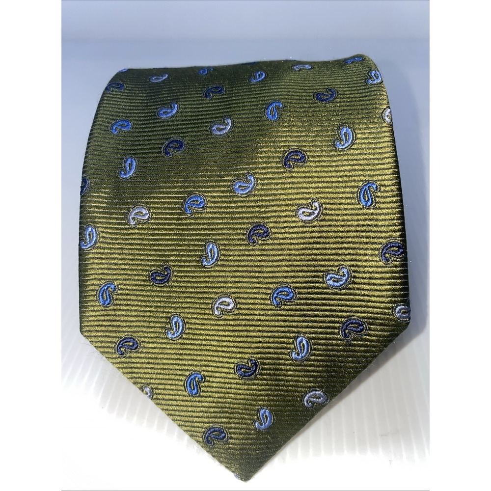 Barneys NY 100% Silk Tie Olive Green Blue Pattern Luxury 60in 3.75 Width T46